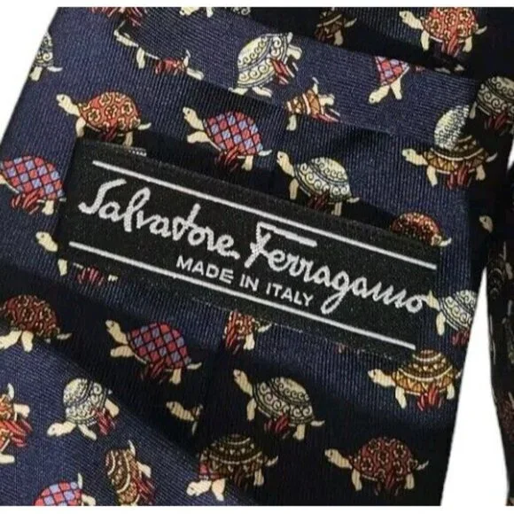 SALVATORE FERRAGAMO Men's 100% Silk Necktie LUXURY Tie Blue Turtle W:3.7 EUC